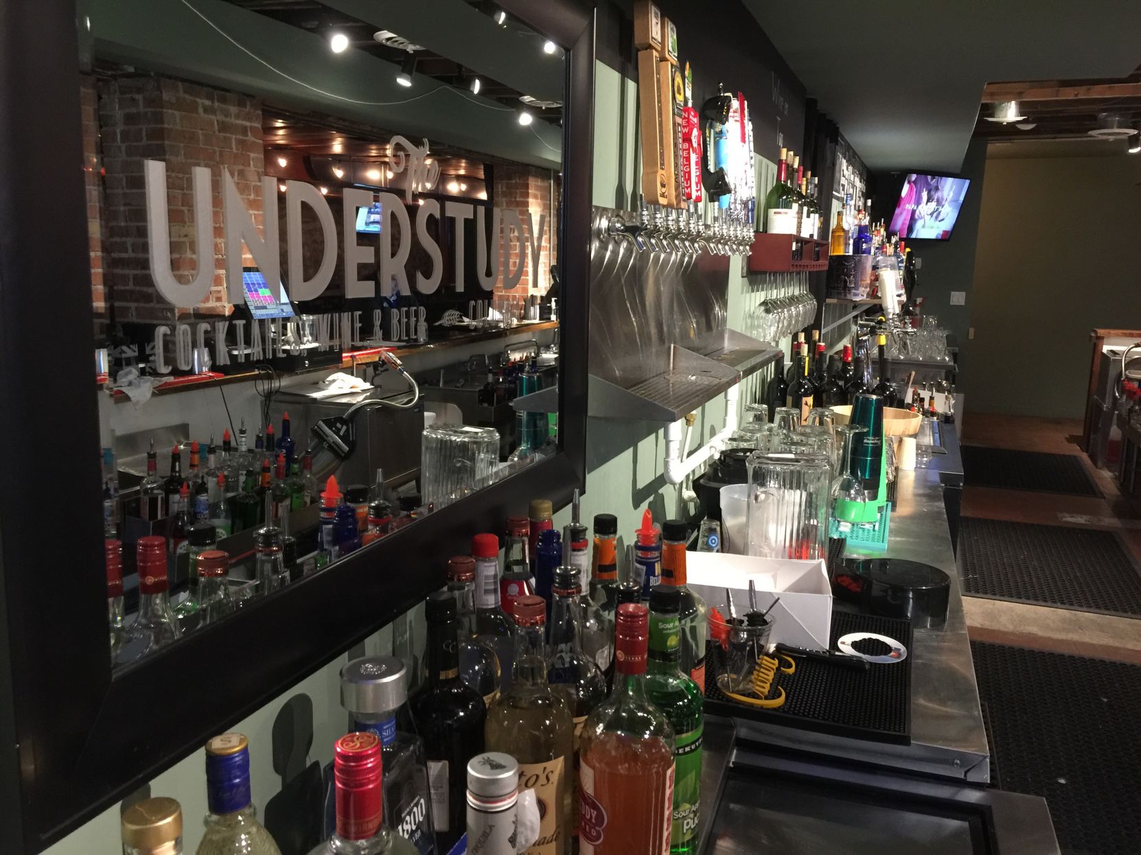 The Understudy - Liquor